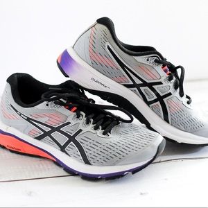 LIKE NEW!! ASICS GT-1000